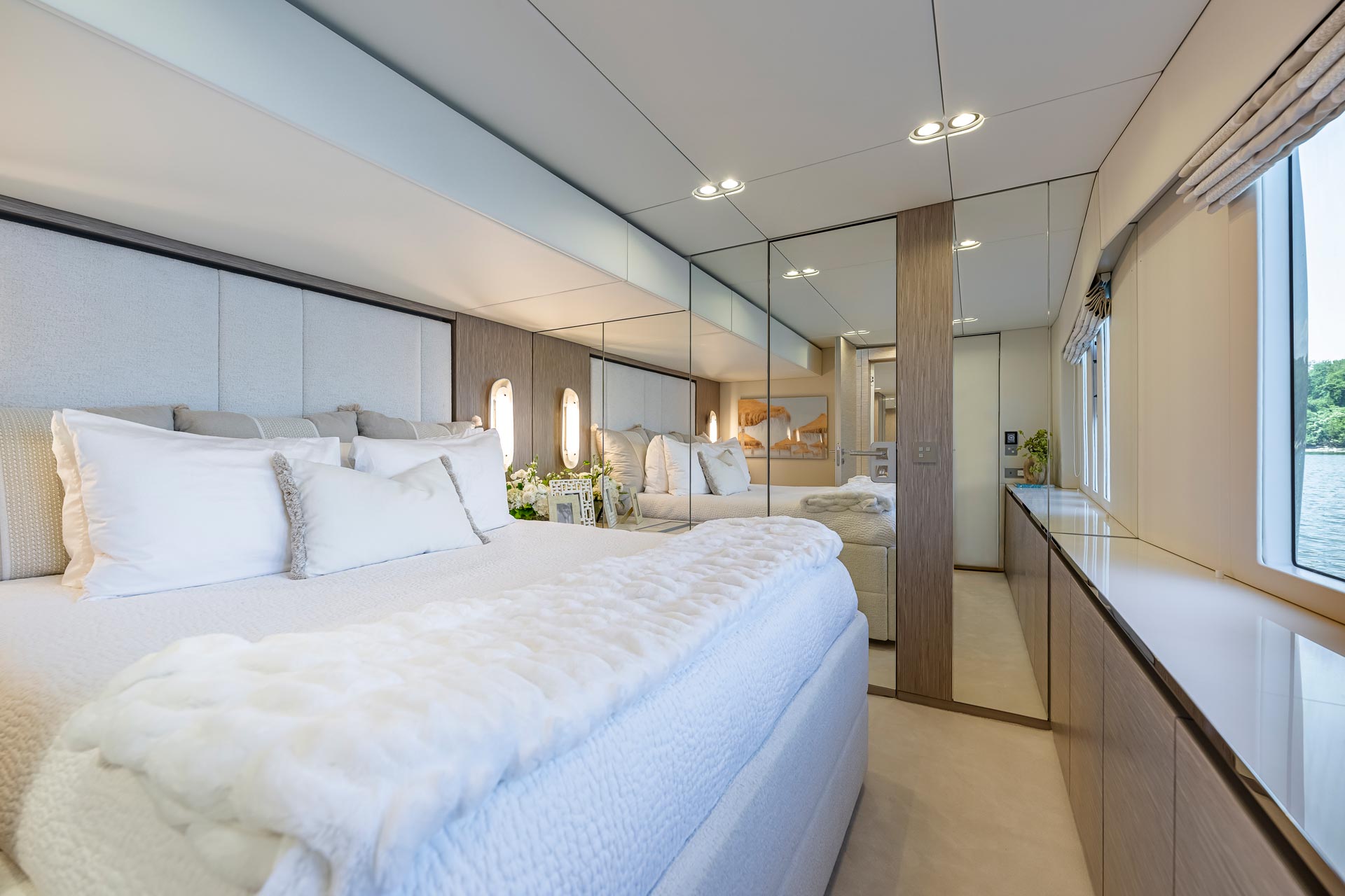 SOL yacht charter guest stateroom